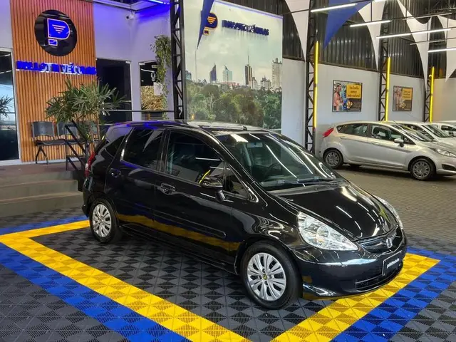 Carro Honda Fit 2004 LXL 1.4