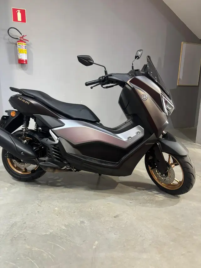 Moto Yamaha NMax 2025 Connected 160 ABS