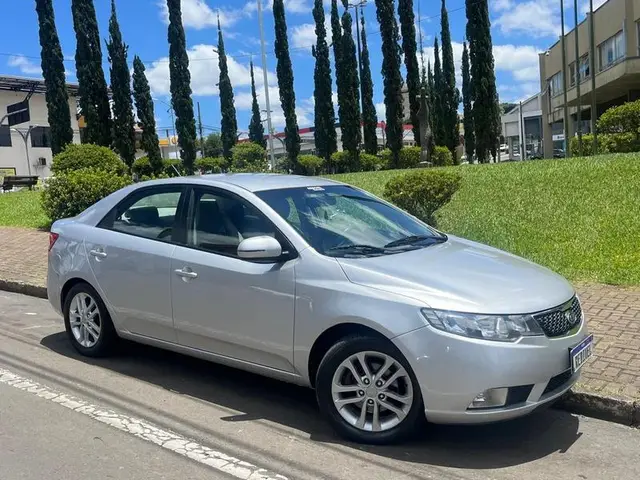 Carro Kia Cerato 2011 1.6 16V (Aut)