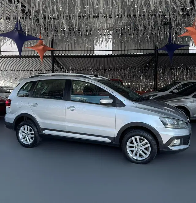 Carro Volkswagen SpaceCross 2016 1.6 16V MSI (Flex)