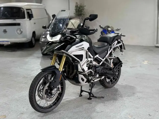 Moto Triumph Tiger 1200 2023 Rally Explorer