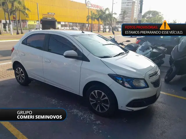 Carro Chevrolet Onix 2016 1.4 LTZ SPE/4 (Aut)