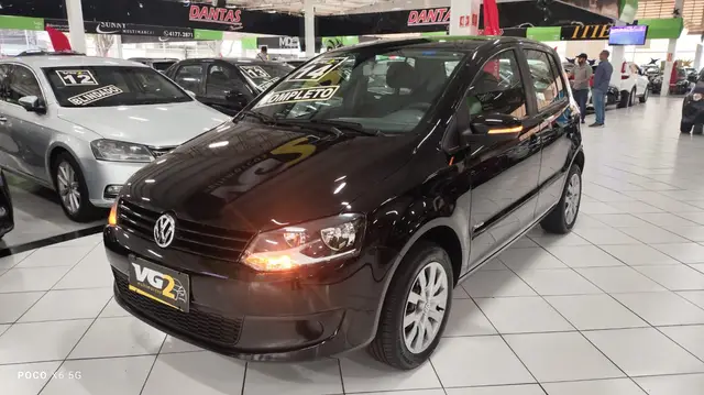 Carro Volkswagen Fox 2014 1.6 VHT Highline (Flex)