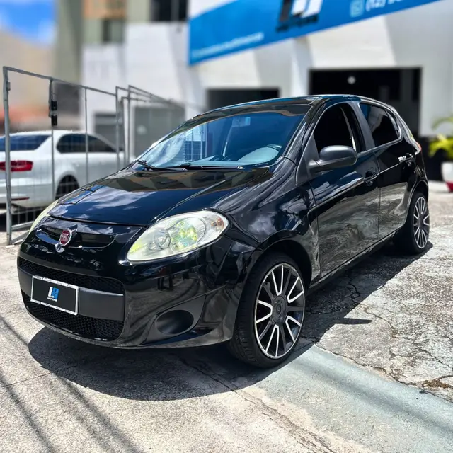 Carro Fiat Palio 2015 Attractive 1.0 Evo (Flex)
