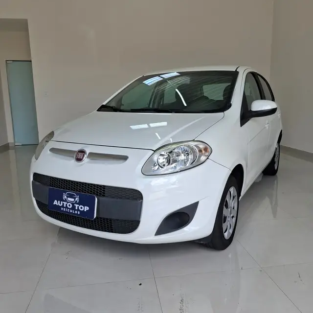 Carro Fiat Palio 2015 Attractive 1.0 Evo (Flex)