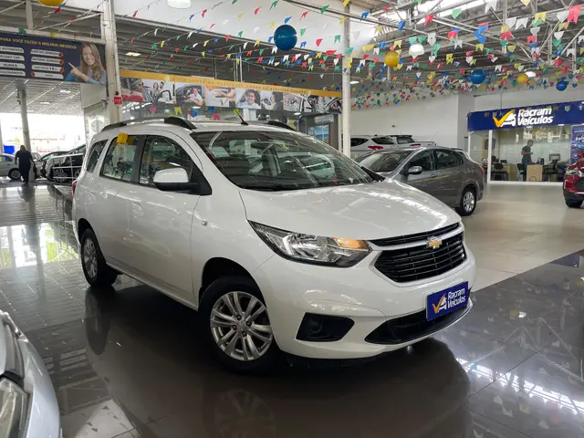 Carro Chevrolet Spin 2023 LT 1.8 (Aut.)