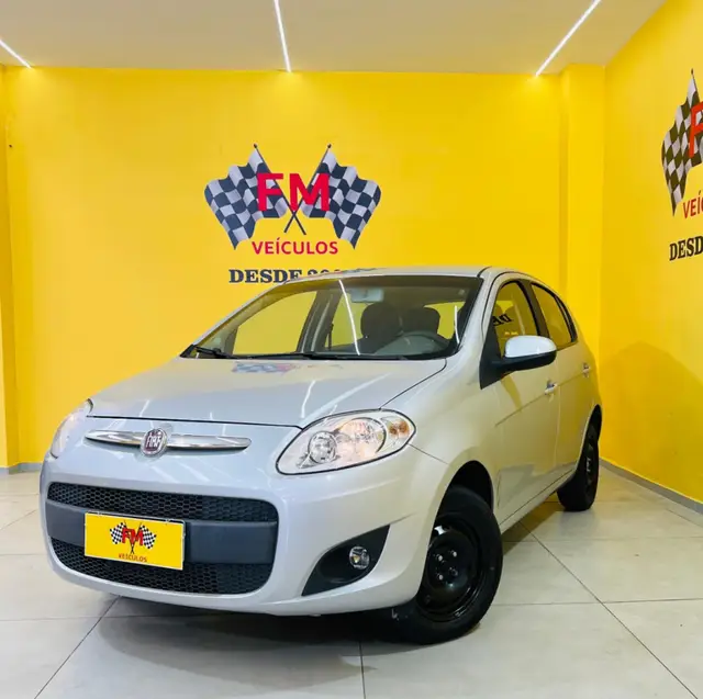Carro Fiat Palio 2013 Attractive 1.4 8V (Flex)