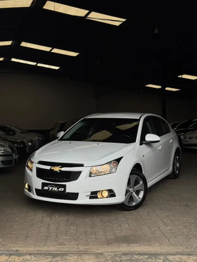 Carro Chevrolet Cruze Sport6 2013 LT 1.8 16V Ecotec (Flex)