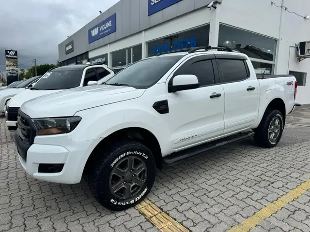 Carro Ford Ranger Cabine Dupla 2017 Ranger XLS 2.2 4x4 CD Diesel (Mec.)