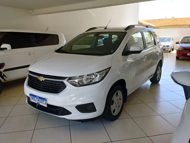 Carro Chevrolet Spin 2024 LT 1.8 (Aut.)