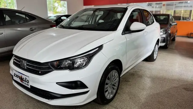 Carro Fiat Cronos 2024 Drive 1.0