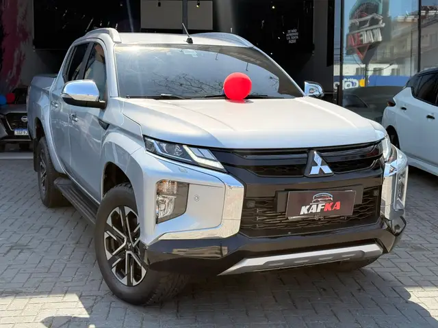 Carro Mitsubishi L200 Triton Sport 2023 HPE-S 2.4