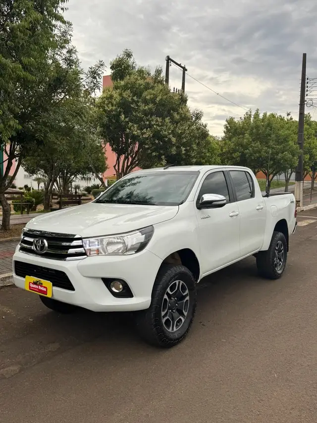 Carro Toyota Hilux Cabine Dupla 2016 Hilux 2.8 TDI SR CD 4x4 (Aut)