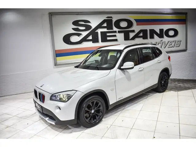Carro BMW X1 2012 2.0 16V sDrive18i
