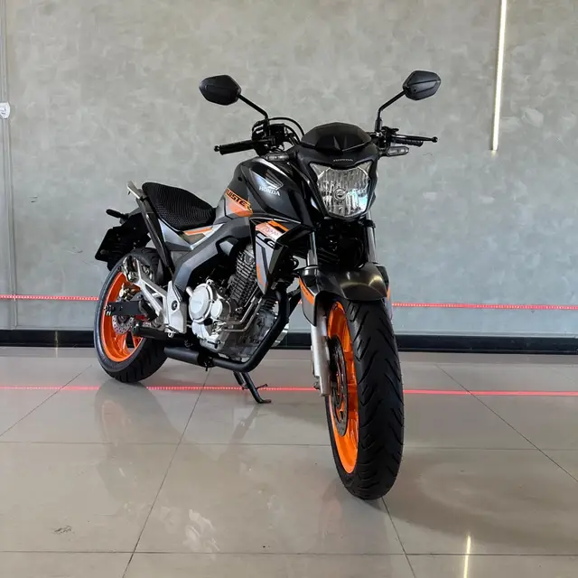 Moto Honda CB 250F Twister 2021 (CBS)