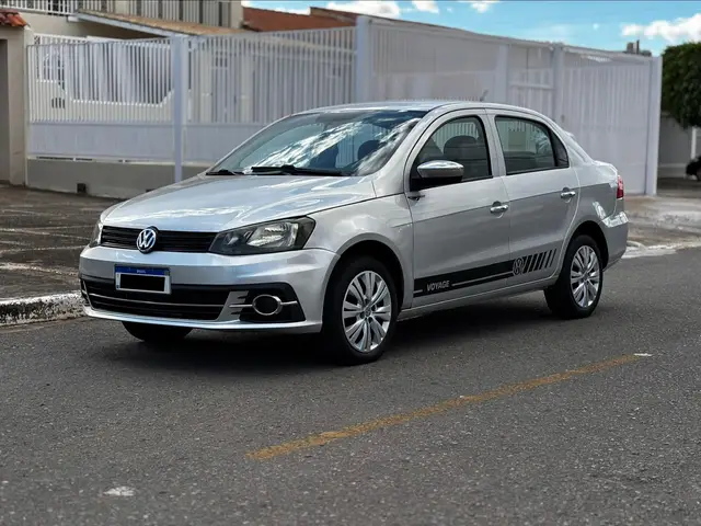 Carro Volkswagen Voyage 2018 1.6 Trendline (Flex)