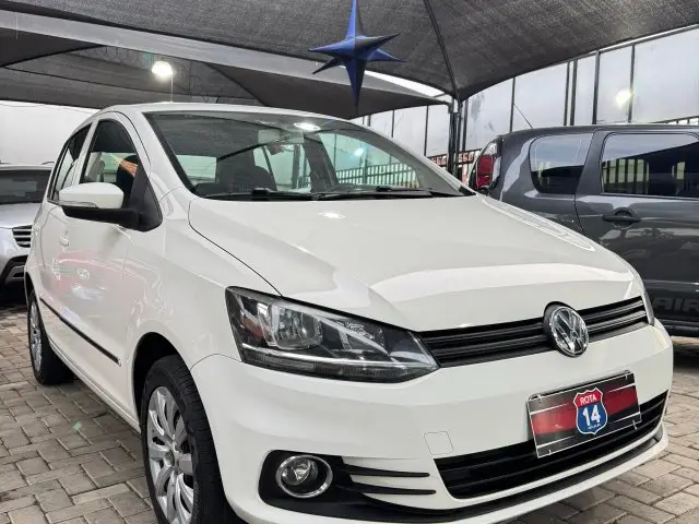 Carro Volkswagen Fox 2016 1.0 MPI Comfortline (Flex)