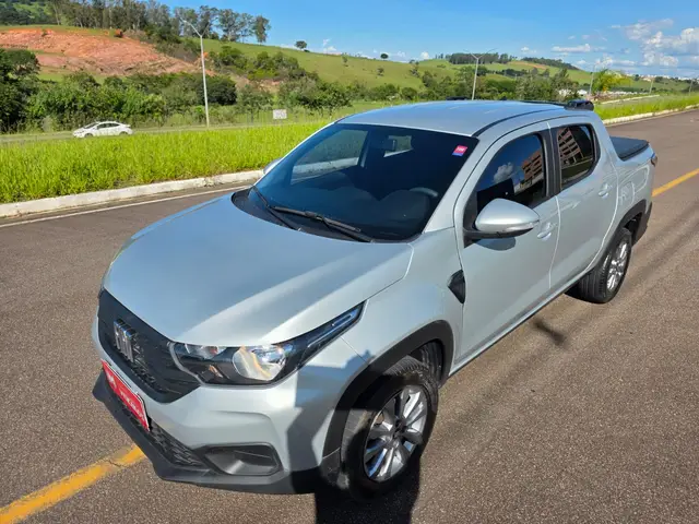 Carro Fiat Strada 2024 Freedom 1.3 Flex 8V CD