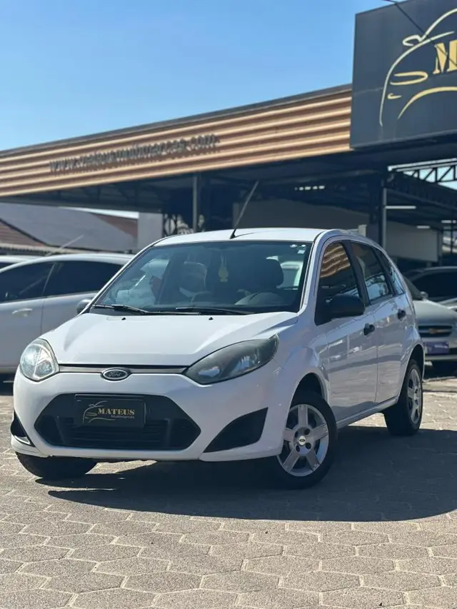 Carro Ford Fiesta Hatch 2013 Rocam 1.0 (Flex)