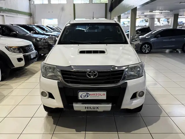 Carro Toyota Hilux Cabine Dupla 2015 Hilux 3.0 TDI 4x4 CD STD