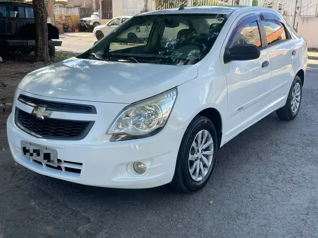 Carro Chevrolet Cobalt 2015 LS 1.4 8V (Flex)