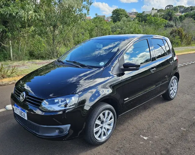 Carro Volkswagen Fox 2012 1.0 VHT (Flex) 4p