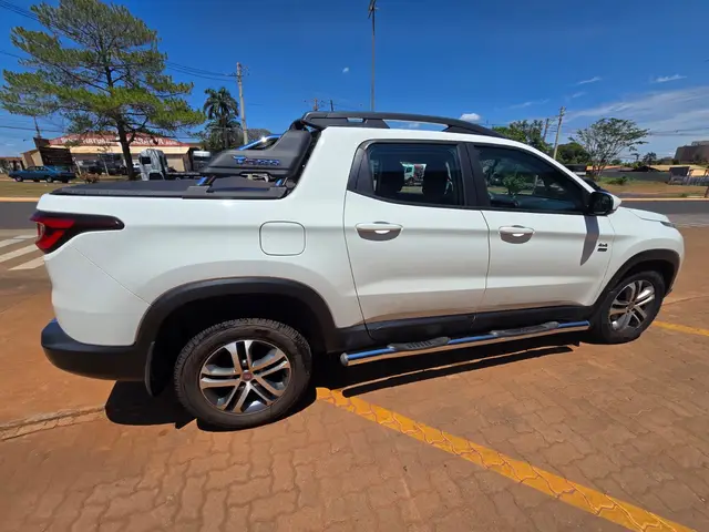 Carro Fiat Toro 2019 2.0 TDI Freedom Auto 4WD (Diesel)