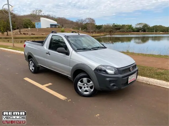 Carro Fiat Strada 2016 Working 1.4 (Flex)