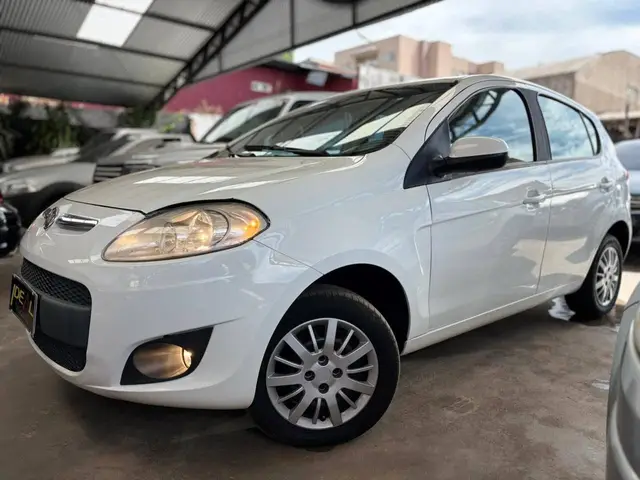 Carro Fiat Palio 2016 Essence 1.6 16V (Flex)