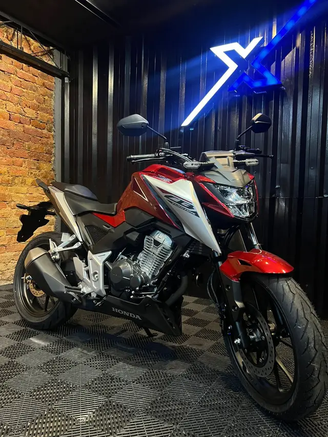 Moto Honda CB 300F Twister 2026 CBS