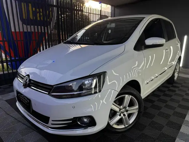 Carro Volkswagen Fox 2018 1.6 16v MSI Highline (Flex)