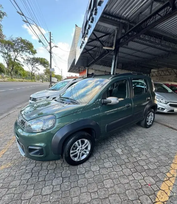 Carro Fiat Uno 2016 Way Celeb. 1.0 8V (Flex) 4p