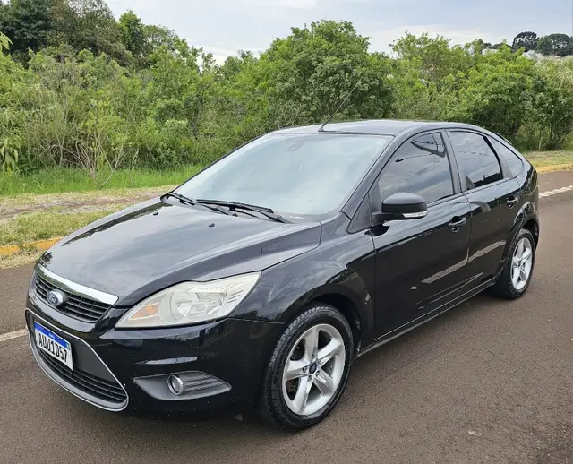 Carro Ford Focus Hatch 2012 2.0 16V Flex