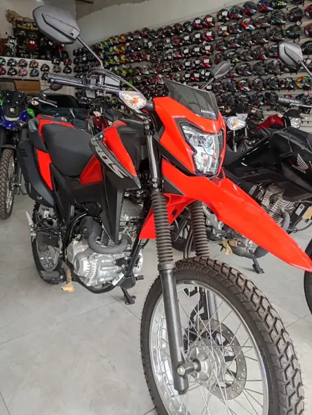Moto Honda NXR 160 2025 Bros CBS