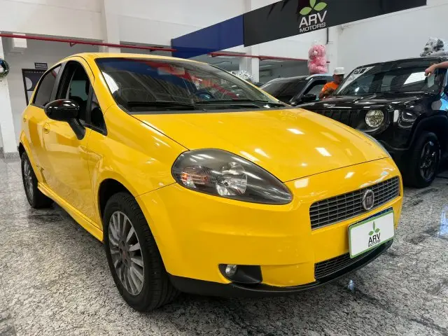 Carro Fiat Punto 2010 Sporting 1.8 (Flex)
