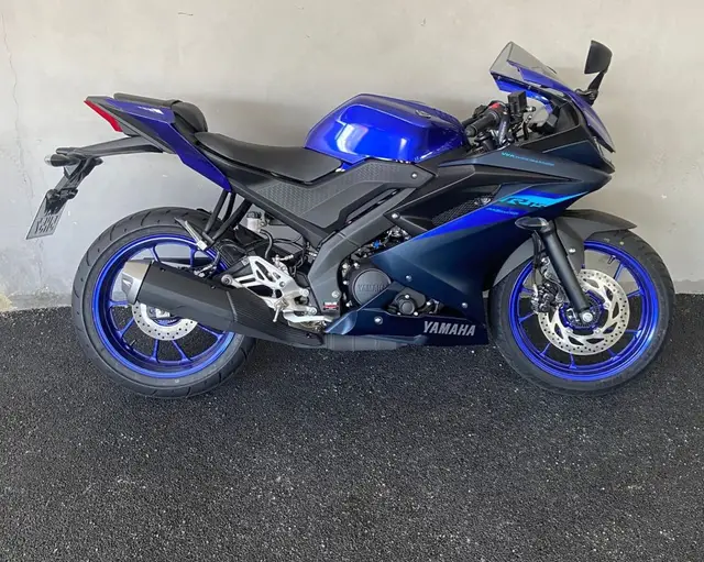 Moto Yamaha YZF R15 2025 ABS
