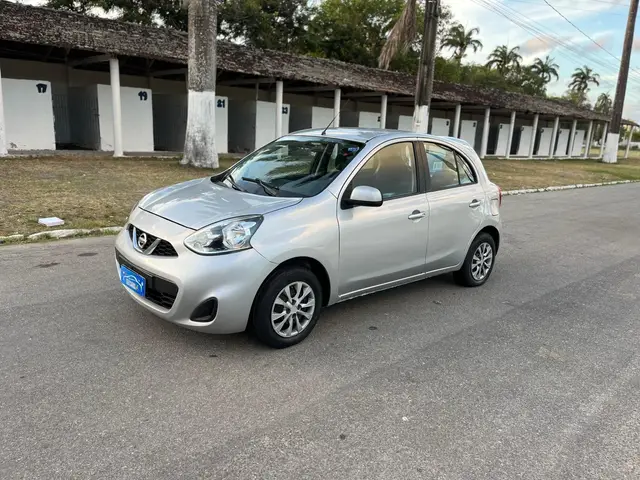 Carro Nissan March 2015 1.0 12V SV Flex Fuel (Flex)