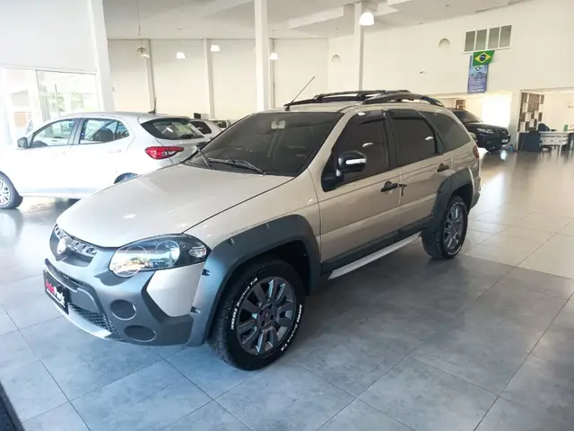 Carro Fiat Weekend 2015 Adventure 1.8 E.torQ Dualogic (Flex)