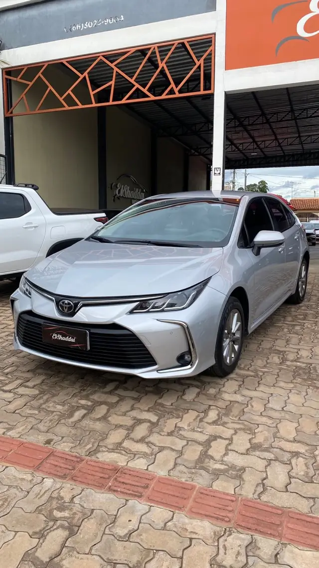 Carro Toyota Corolla 2023 GLi 2.0 Flex