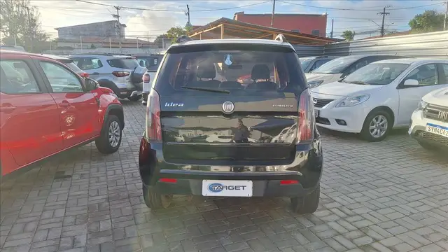 Carro Fiat Idea 2012 Attractive 1.4 8V (Flex)