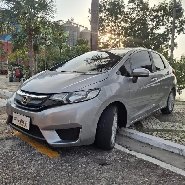 Carro Honda Fit 2017 1.5 16v LX CVT (Flex)