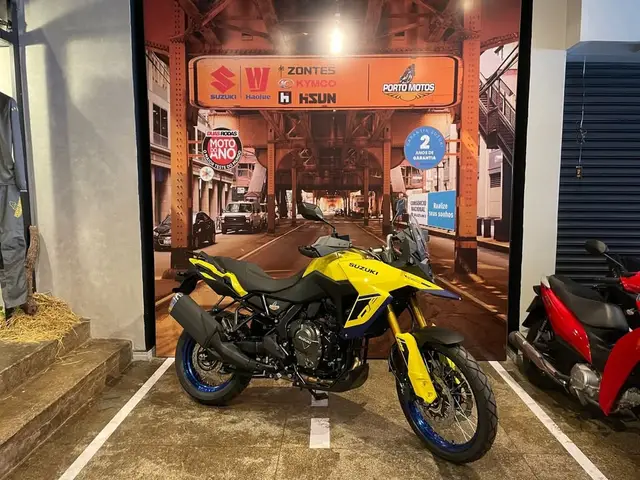 Moto Suzuki V-Strom 2025 800DE