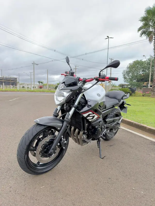 Moto Yamaha XJ6 N 2017 XJ6 N 600 (ABS)