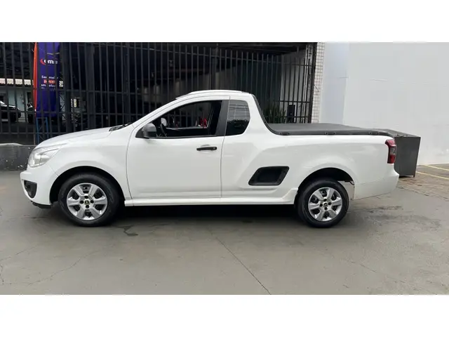 Carro Chevrolet Montana 2019 LS 1.4 (Flex)