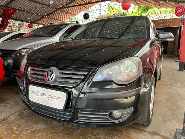 Carro Volkswagen Polo Sedan 2010 1.6 8V (Flex)