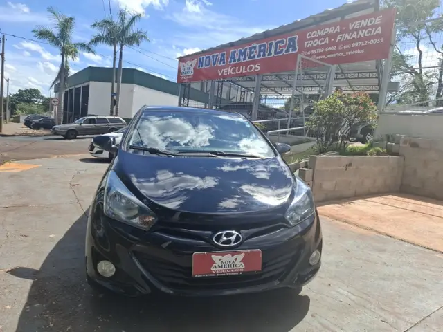 Carro Hyundai HB20 2014 1.0 Copa do Mundo (Flex)