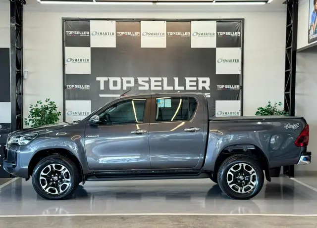 Carro Toyota Hilux Cabine Dupla 2025 SRV 4x4 2.8 Diesel