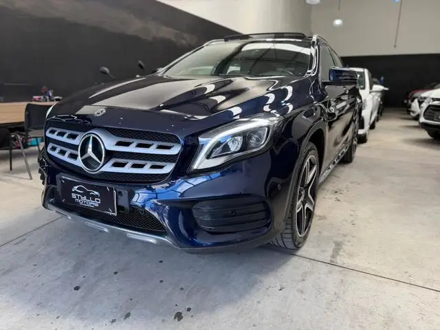 Carro Mercedes-Benz GLA 250  2018 GLA 250 Sport 2.0 TB 16V 4x2  211cv Aut.