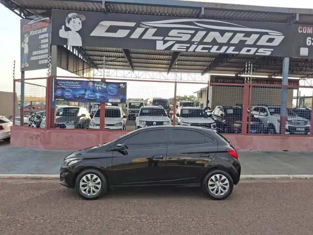 Carro Chevrolet Onix 2018 1.4 LT SPE/4 (Aut)