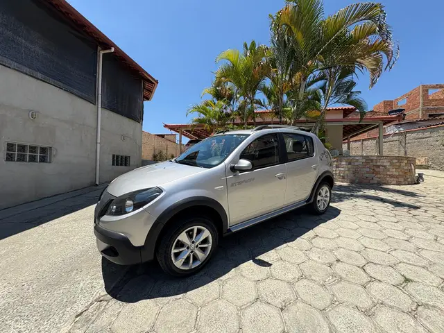 Carro Renault Sandero Stepway 2013 1.6 8V (Flex)